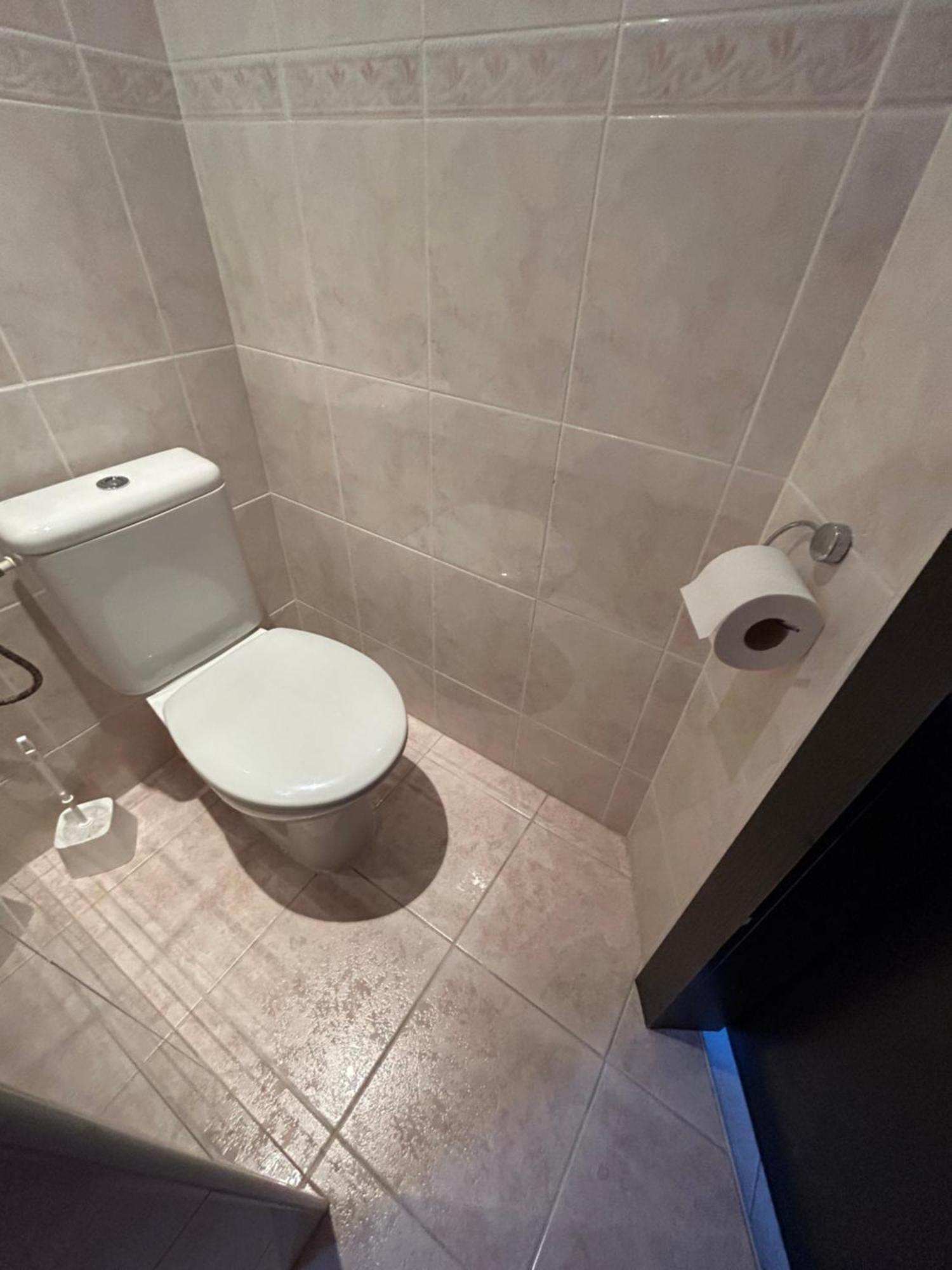 Apartman Rose Dunajská Streda Exterior foto